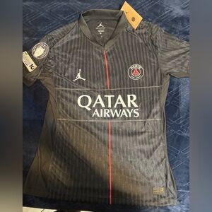 Paris Saint-Germain Black Jersey
Pacho 51 25/26